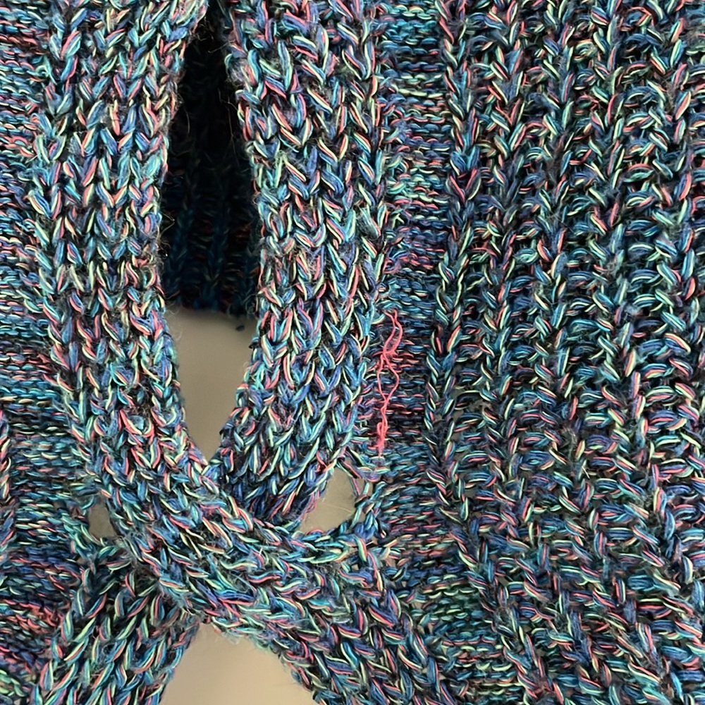 Express Sweater - Picture 2 of 6